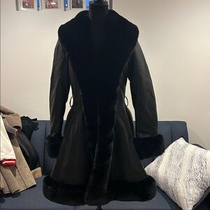 Luxurious Black Fur-Trimmed Teddy Jacket